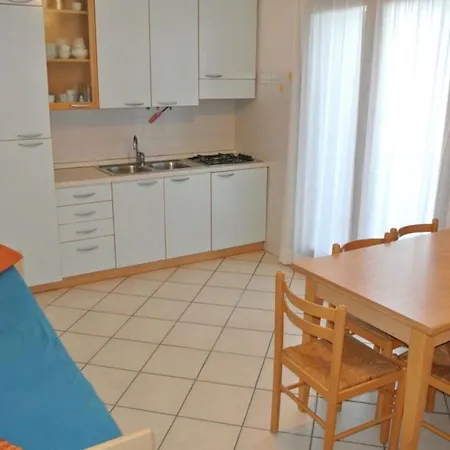 公寓 Cozy Flat With Terrace 200m From The *