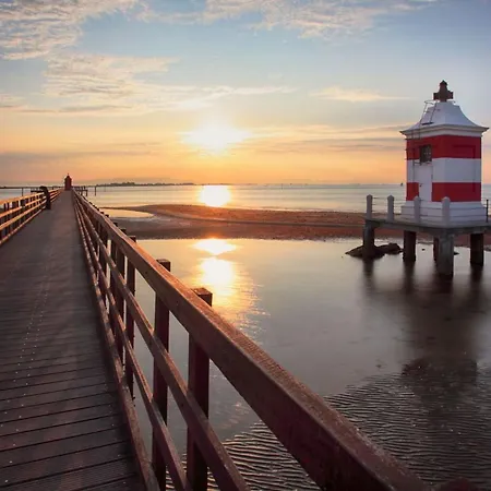 Cozy Flat With Terrace 200m From The Lignano Sabbiadoro